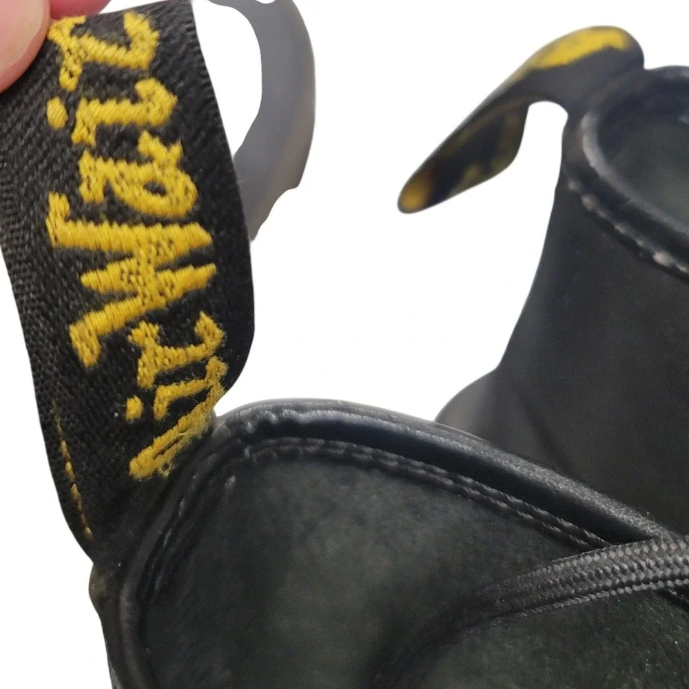 Dr. Martens Docs 1460 Black Leather‎ 8 Eye Combat Boots Mens 9 Grunge Punk Rock